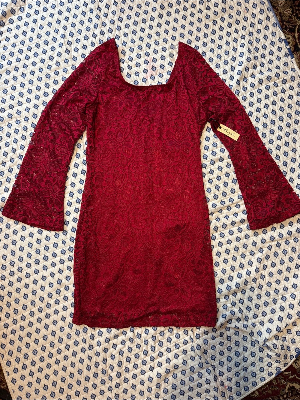 Liberty love Women's red Lace Bell-Sleeve Dress XL